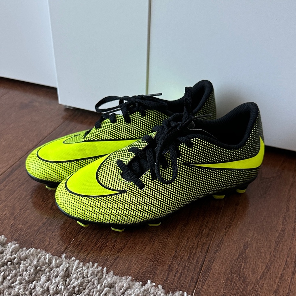 Nike Black and Bright Yellow Soccer Cleats